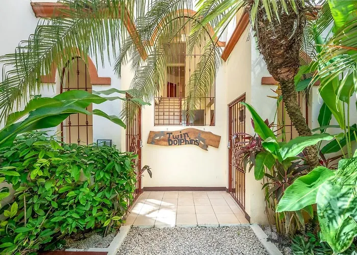 Holiday home Playa Potrero Oceanfront: Balcony, Pool